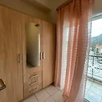 Holiday home όμορφο στην κεντρική πλατεία του χωριού