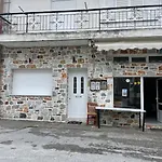 όμορφο στην κεντρική πλατεία του χωριού