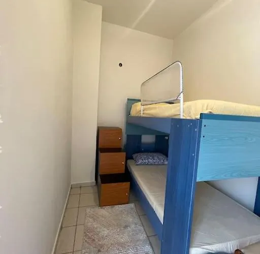 όμορφο στην κεντρική πλατεία του χωριού Manikia